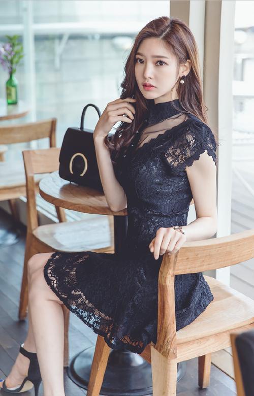 优雅女性包臀装性感视频