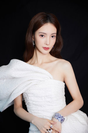 美女后进爱爱
