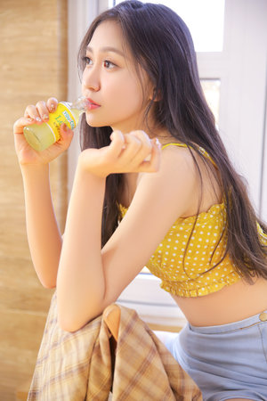 14岁女生照片